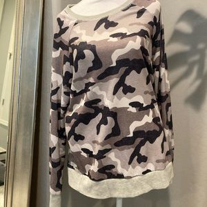 Long sleeve camo shirt size M